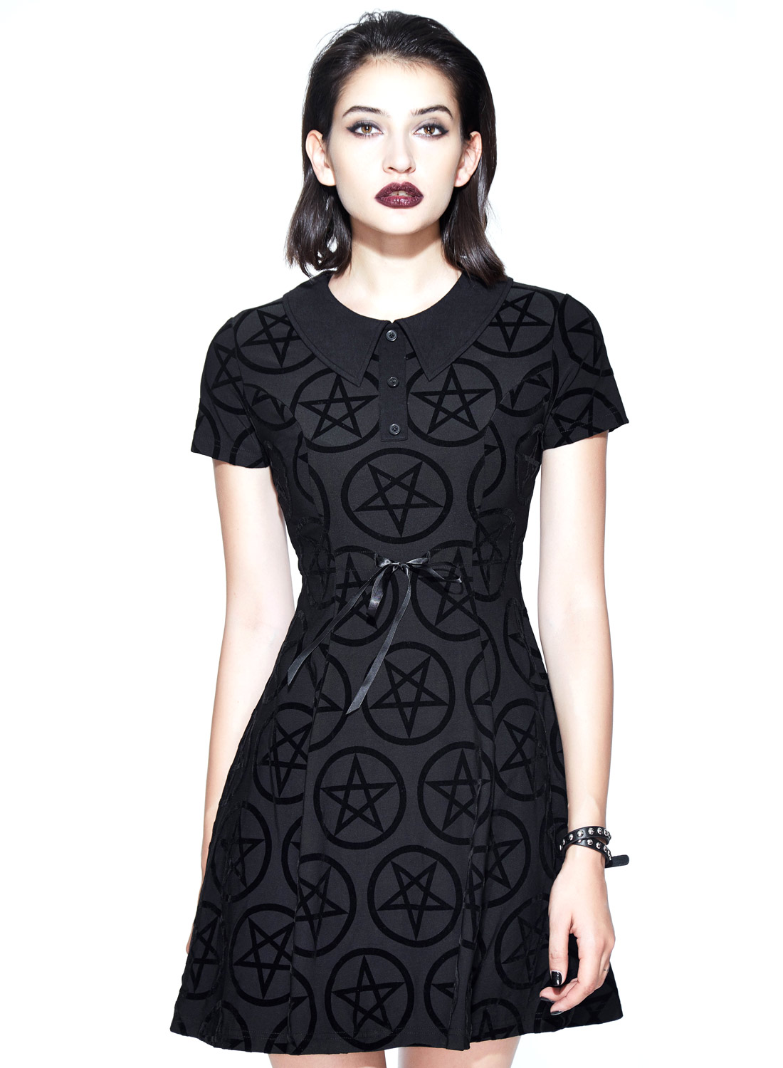 Levoton 'N' Villi Vampirela-pentagrammimekko