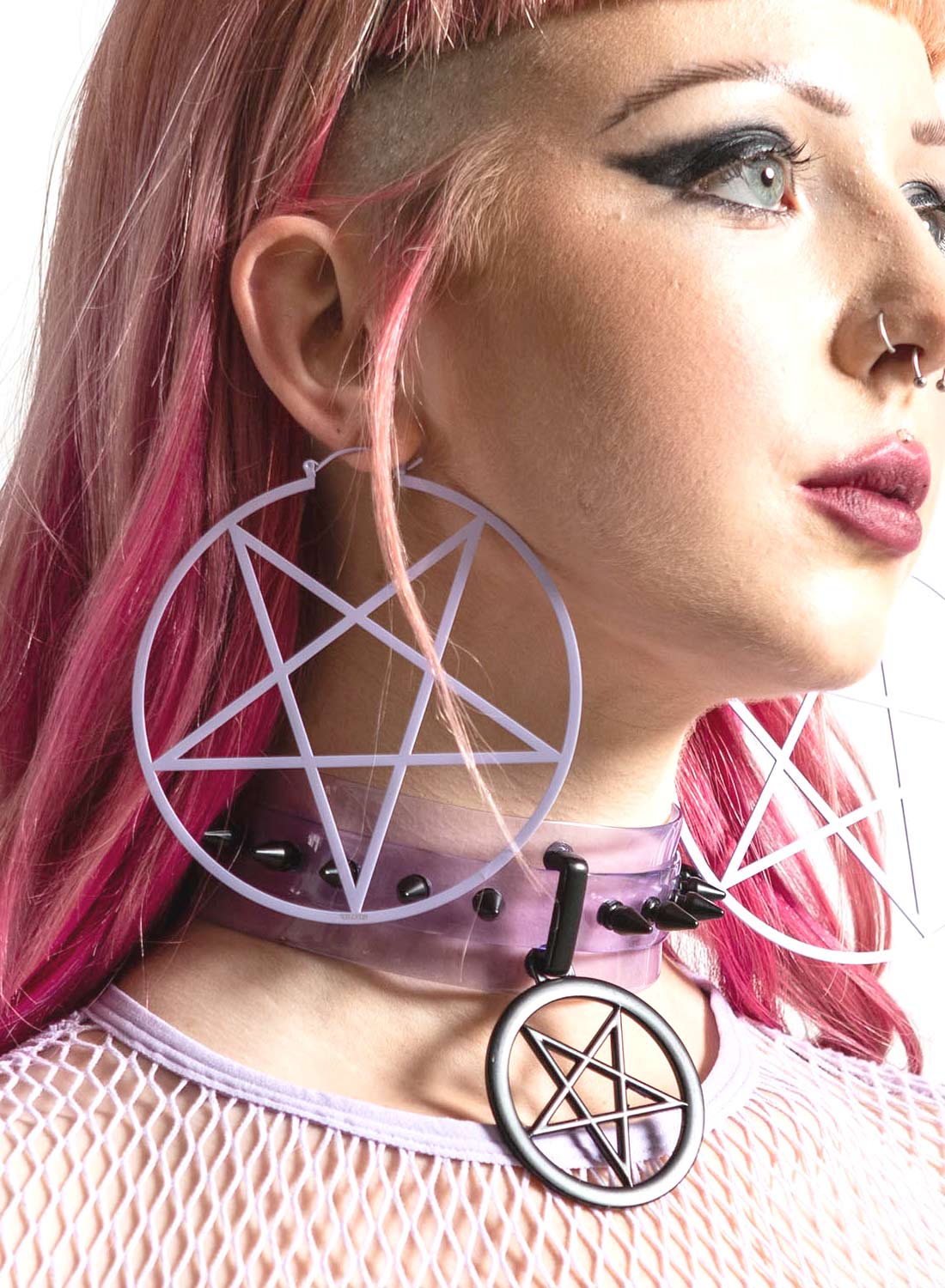Killstar violetit pentagrammikorvakorut