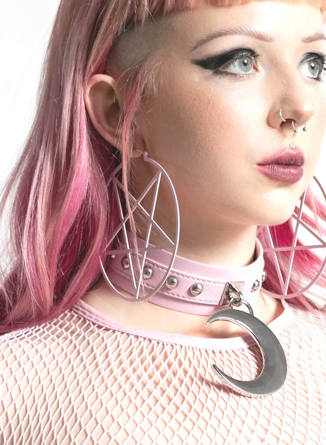 Killstar pastellinpinkit pentagrammikorvakorut