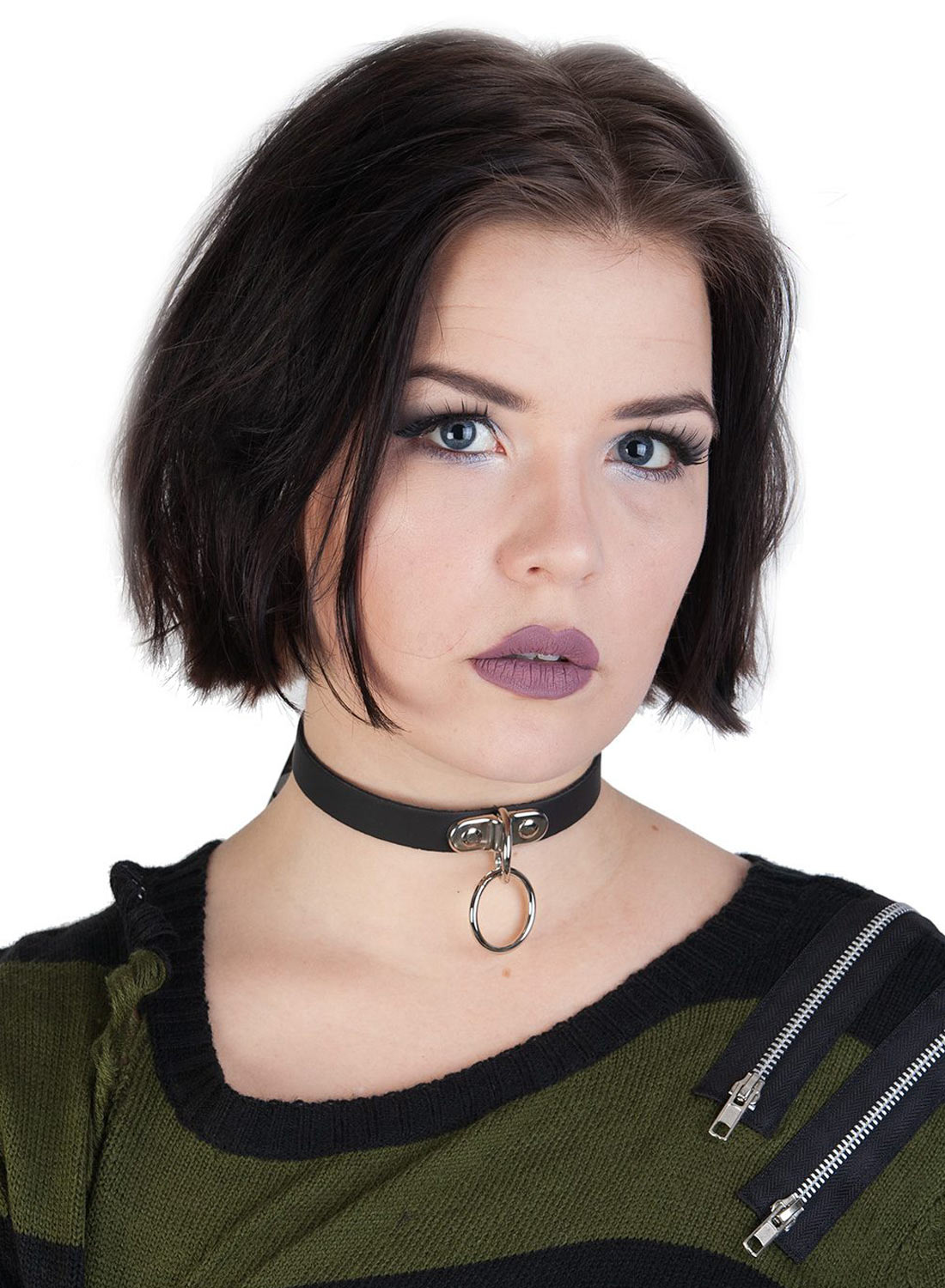 1-rivinen kahvalevy ja pieni rengasnahkainen kaulapanta