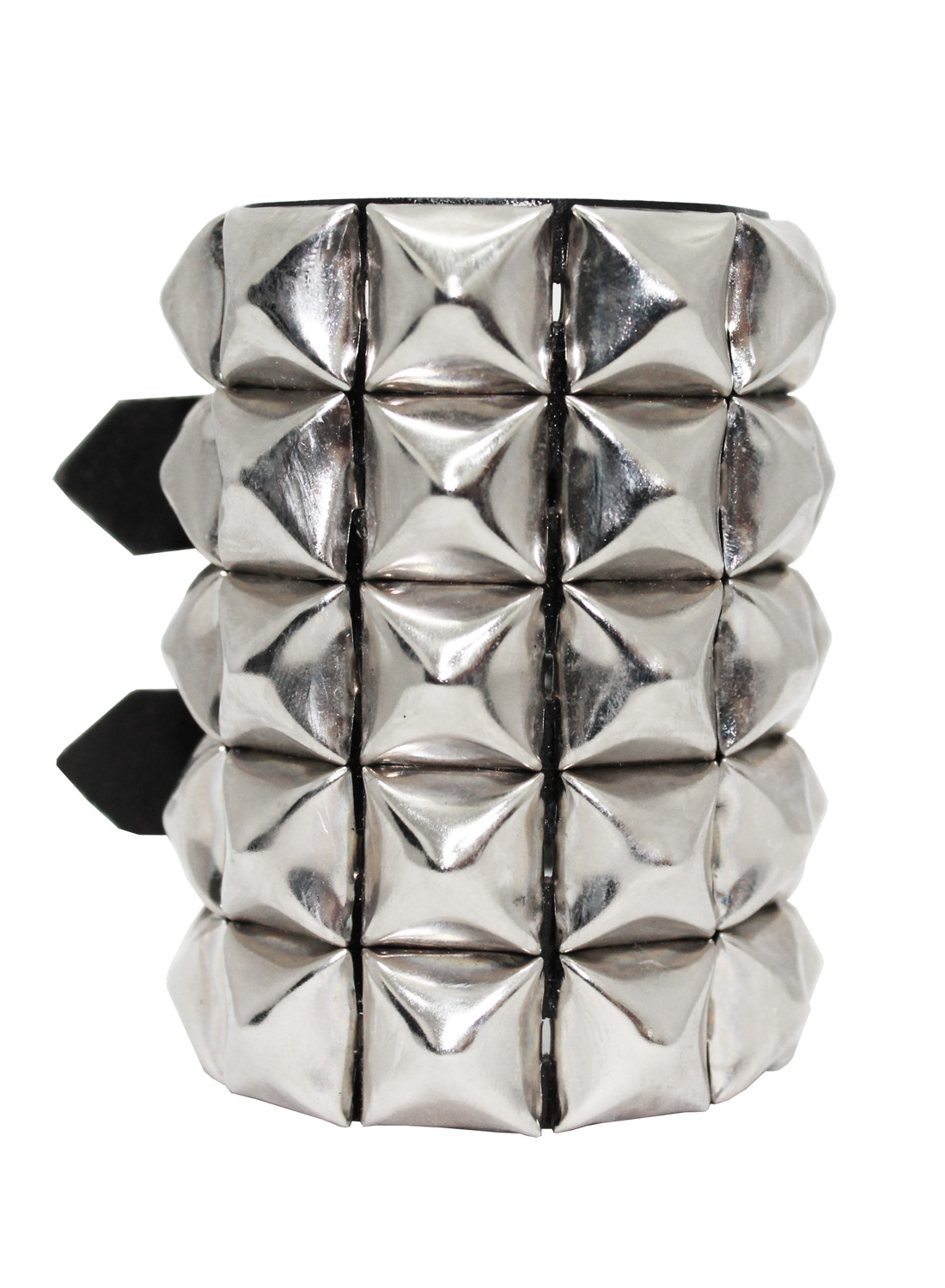 5-rivinen pyramidikuvioinen nahkaranneke