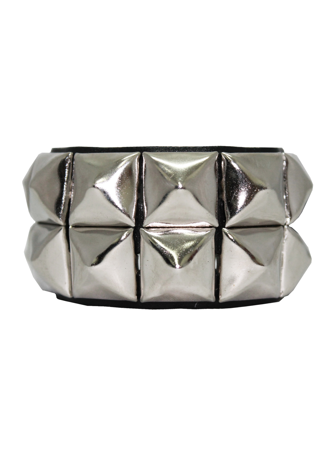 2-rivinen pyramidinappiranneke