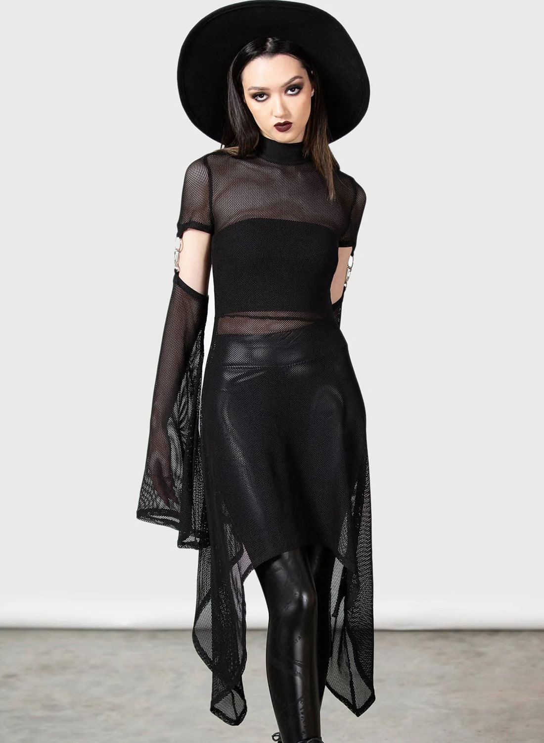 Saturnuksen verkkotunika